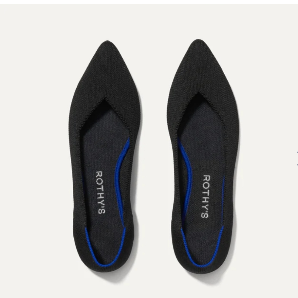 Rothys black Point flats
